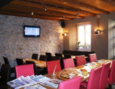 Chez Gilles Hotel Resto Bar Sa La Chaux De Fonds ภายนอก รูปภาพ